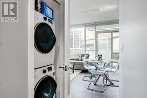 #413 -10 De Boers Dr, Toronto, ON - Indoor Photo Showing Laundry Room