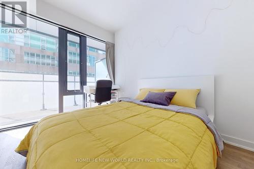 #615 -185 Roehampton Ave, Toronto, ON - Indoor Photo Showing Bedroom