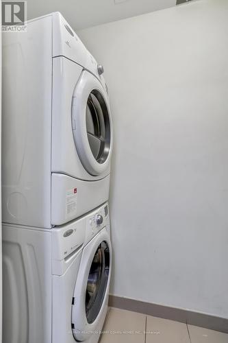 #3008 -300 Front St W, Toronto, ON - Indoor Photo Showing Laundry Room