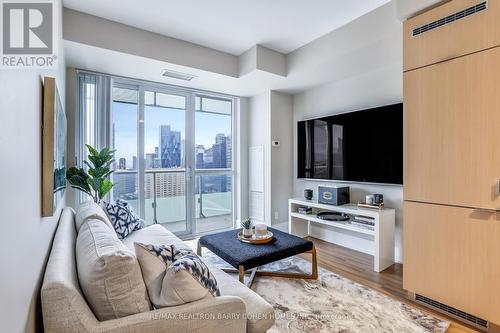 #3008 -300 Front St W, Toronto, ON - Indoor Photo Showing Living Room