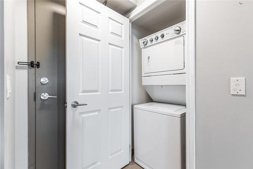 2325 Central Park Drive|Unit #706, Oakville, ON - Indoor Photo Showing Laundry Room