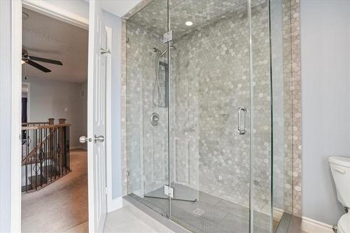 2426 Butternut Crescent, Burlington, ON - Indoor Photo Showing Bathroom