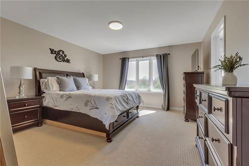 77 Avery Crescent|Unit #16, St. Catharines, ON - Indoor Photo Showing Bedroom