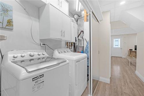 23 Albany Avenue, Hamilton, ON - Indoor Photo Showing Laundry Room