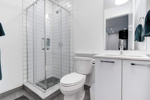 467 Charlton Avenue E|Unit #601, Hamilton, ON - Indoor Photo Showing Bathroom