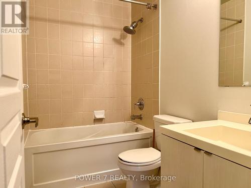102 - 352 Front Street W, Toronto, ON - Indoor Photo Showing Bathroom