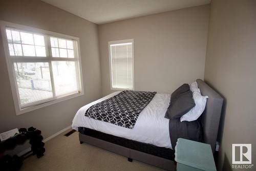 #4 1179 Summerside Dr Sw, Edmonton, AB - Indoor Photo Showing Bedroom
