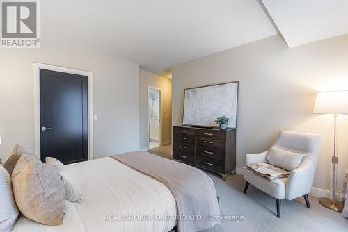 #517 -55 Front St E, Toronto, ON - Indoor Photo Showing Bedroom