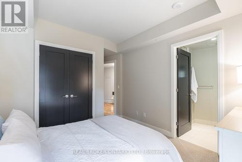 #517 -55 Front St E, Toronto, ON - Indoor Photo Showing Bedroom