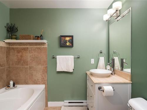 110-611 Goldstream Ave, Langford, BC - Indoor Photo Showing Bathroom