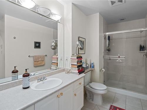 14-21 Dallas Rd, Victoria, BC - Indoor Photo Showing Bathroom
