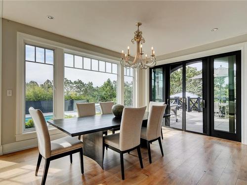 2990 Beach Dr, Oak Bay, BC - Indoor Photo Showing Dining Room