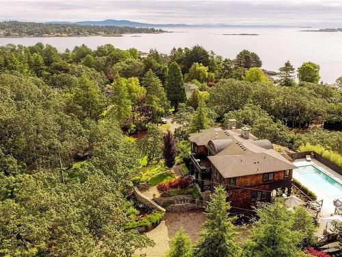 2990 Beach Dr, Oak Bay, BC - Outdoor With Body Of Water With View