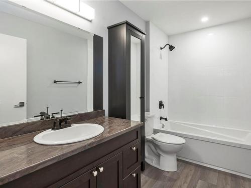 953 Holm Rd, Campbell River, BC - Indoor Photo Showing Bathroom