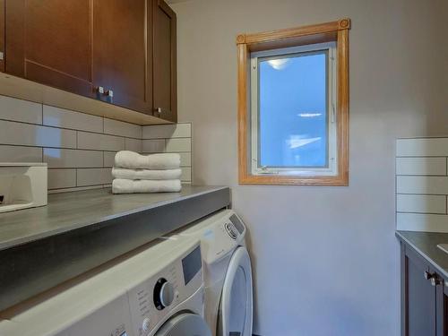 1108 Menu Road, West Kelowna, BC - Indoor Photo Showing Laundry Room