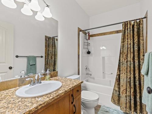 3200 Vineyard View Drive, West Kelowna, BC - Indoor Photo Showing Bathroom