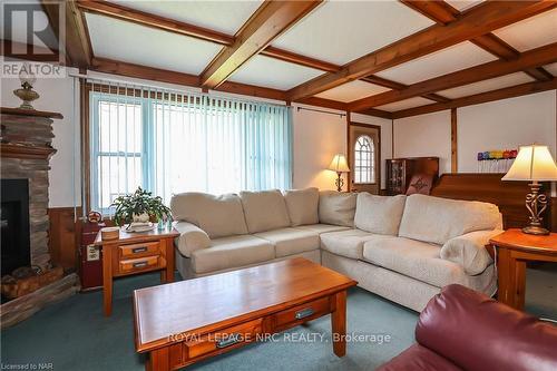 4061 Firelane 13, Port Colborne, ON - Indoor Photo Showing Living Room With Fireplace