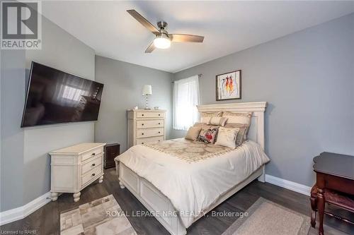 54 Renfield Street, Port Colborne, ON - Indoor Photo Showing Bedroom