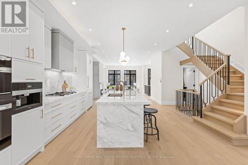 81A Oriole Rd, Toronto, ON - Indoor Photo Showing Kitchen With Upgraded Kitchen