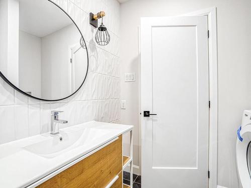 Salle de bains - 4313 Rue Parthenais, Montréal (Le Plateau-Mont-Royal), QC - Indoor Photo Showing Bathroom