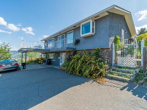 1555 Southview Terrace, Kamloops, BC - Outdoor