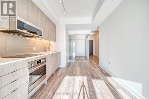 #213 -250 Lawrence Ave W, Toronto, ON - Indoor