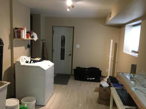 889 Elder Road, Kamloops, BC - Indoor Photo Showing Laundry Room