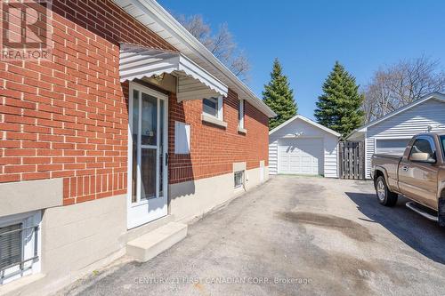 470 Ashland Ave, London, ON - Outdoor With Exterior