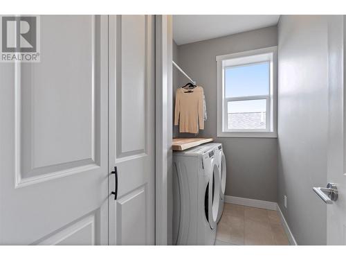 1791 10 Street Sw Unit# 37, Salmon Arm, BC - Indoor Photo Showing Laundry Room