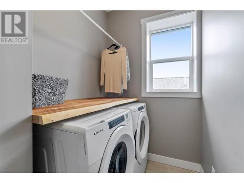 1791 10 Street Sw Unit# 37, Salmon Arm, BC - Indoor Photo Showing Laundry Room