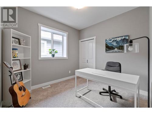 1791 10 Street Sw Unit# 37, Salmon Arm, BC - Indoor Photo Showing Office
