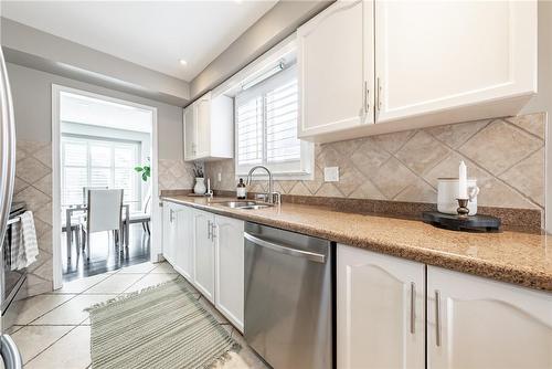 680 Rexford Drive, Hamilton, ON - Indoor Photo Showing Kitchen With Double Sink