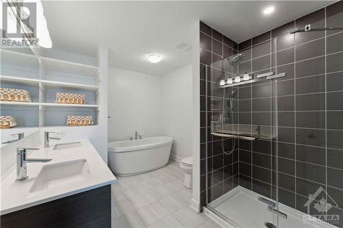 222 Zinnia Way, Manotick, ON - Indoor Photo Showing Bathroom