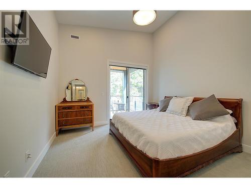 3475 Granite Close Unit# 401, Kelowna, BC - Indoor Photo Showing Bedroom