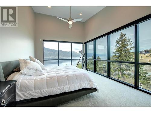 3475 Granite Close Unit# 401, Kelowna, BC - Indoor Photo Showing Bedroom