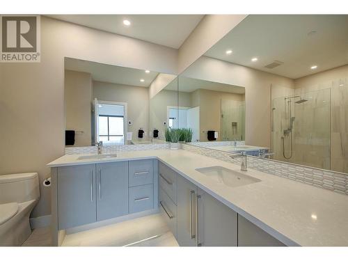 3475 Granite Close Unit# 401, Kelowna, BC - Indoor Photo Showing Bathroom