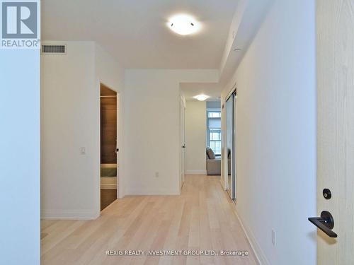 #519 -60 George Butchart Dr, Toronto, ON - Indoor Photo Showing Other Room