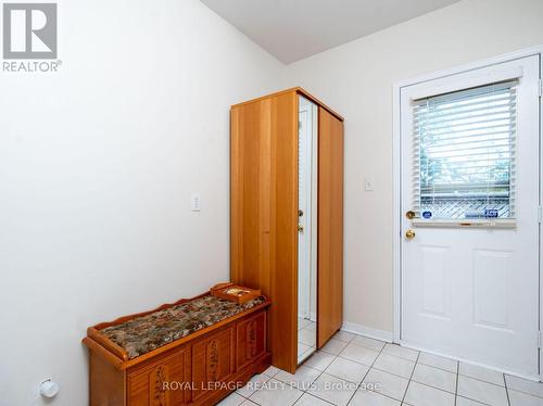3546 Trelawny Circ, Mississauga, ON - Indoor Photo Showing Other Room