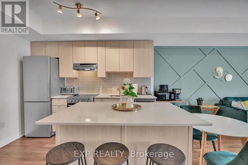 #604 -408 Brown'S Line Line, Toronto, ON - Indoor Photo Showing Kitchen With Upgraded Kitchen