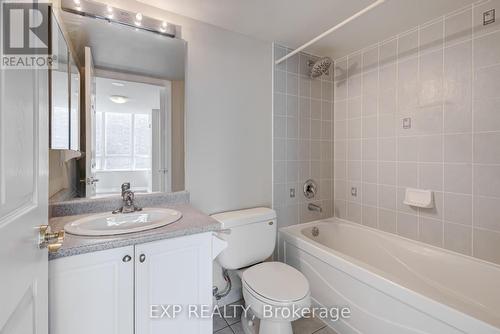 2110 - 18 Spring Garden Avenue, Toronto, ON - Indoor Photo Showing Bathroom