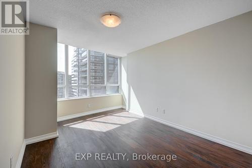 #2110 -18 Spring Garden Ave, Toronto, ON - Indoor Photo Showing Other Room