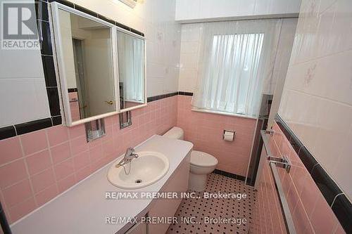 114 Citation Dr, Toronto, ON - Indoor Photo Showing Bathroom