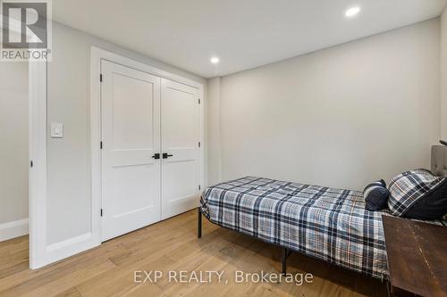 539 Sawmill Rd, Pelham, ON - Indoor Photo Showing Bedroom