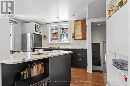 839 Dufferin Avenue, London, ON - Indoor Photo Showing Kitchen