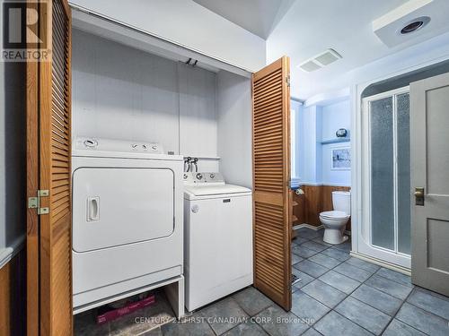 839 Dufferin Ave, London, ON - Indoor Photo Showing Laundry Room