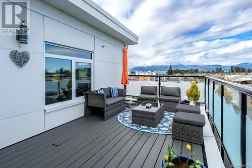401 695 Aspen Rd, Comox, BC - Outdoor With Deck Patio Veranda With Exterior