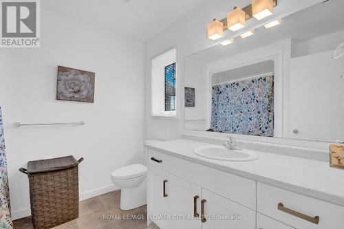 4 Clover Circ, St. Thomas, ON - Indoor Photo Showing Bathroom