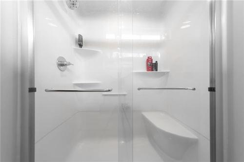 5 B Langevin Road, Ste Anne, MB - Indoor Photo Showing Bathroom