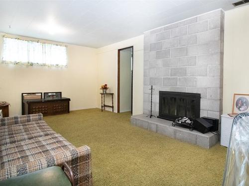 215 Sadler Road, Kelowna, BC - Indoor With Fireplace