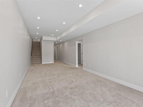 1797 Viewpoint Drive, Kelowna, BC - Indoor Photo Showing Other Room
